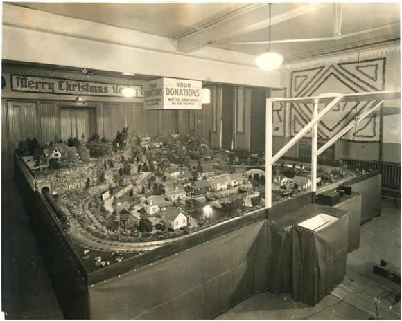 1935 